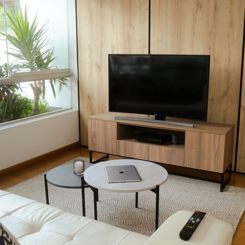 Mueble para TV - Mesa de TV Mek - 1.20m - Visso Home